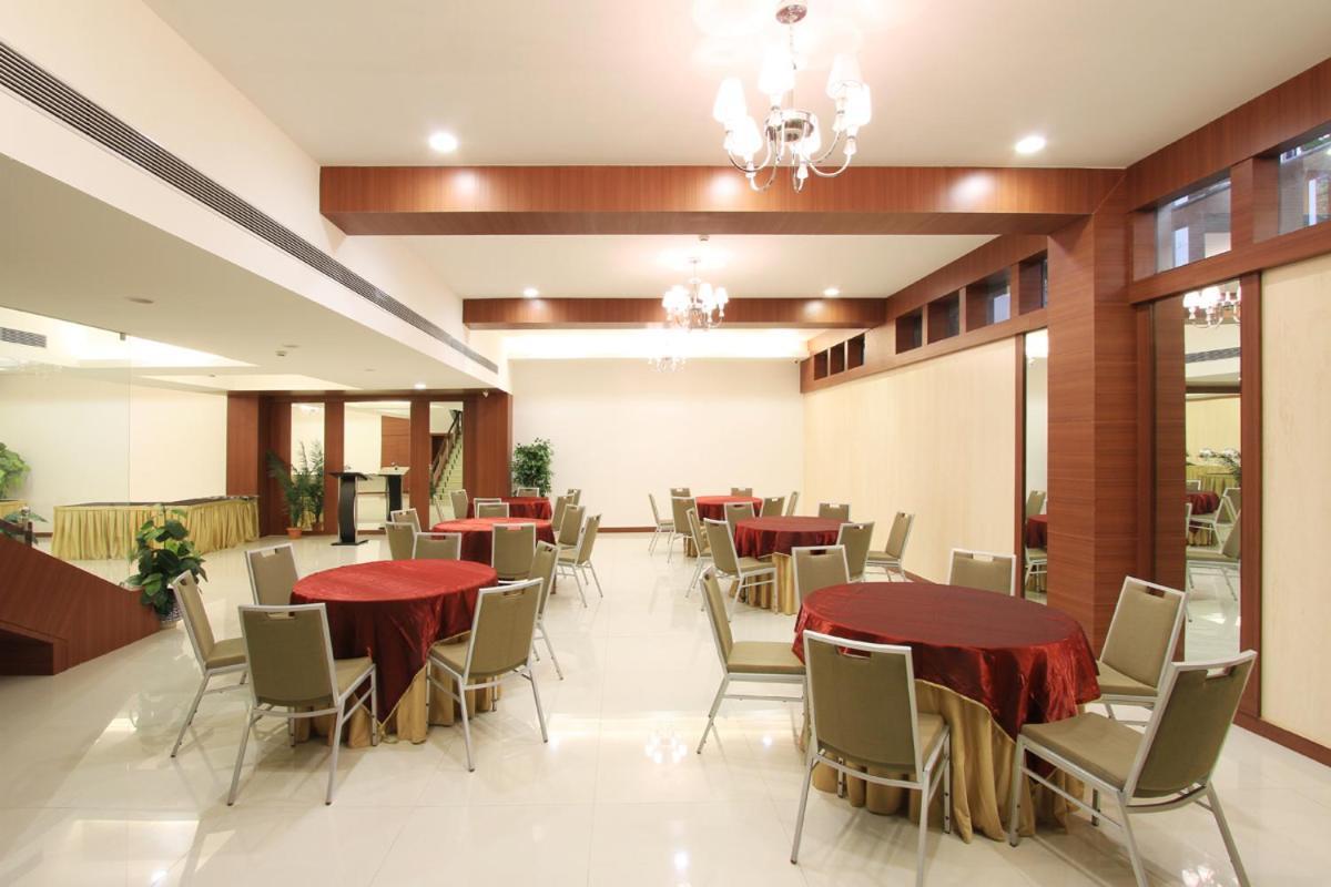 Sona South City Gurgaon Exterior photo
